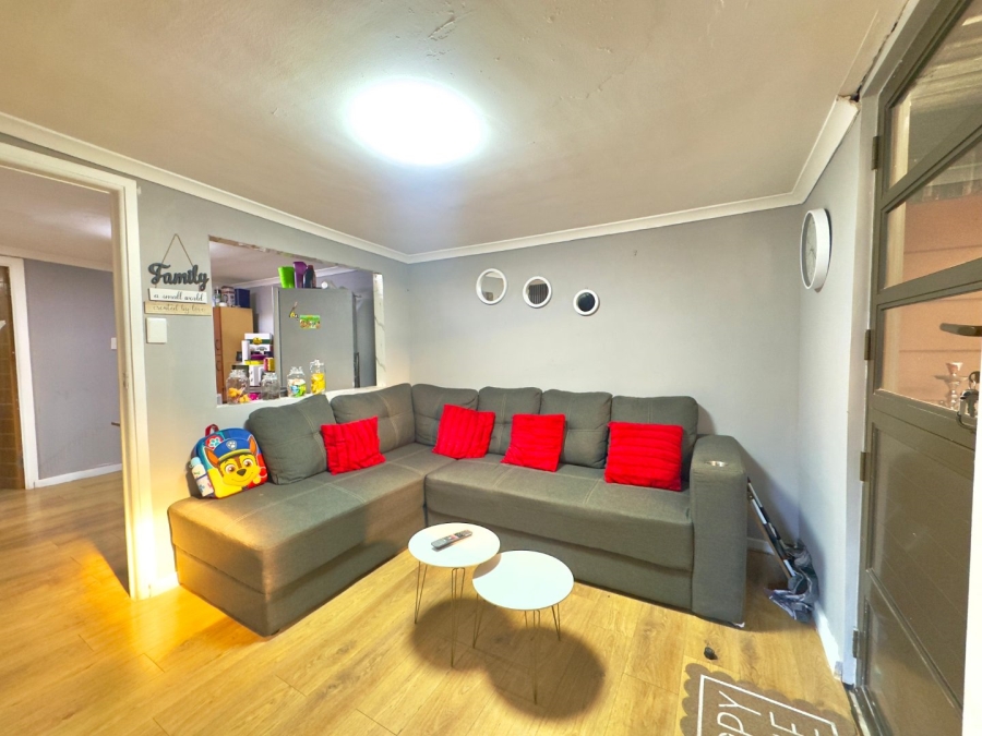 3 Bedroom Property for Sale in Steenberg Western Cape